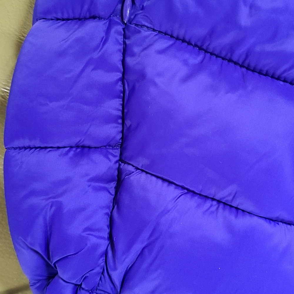 Puffer Vest - Picture 2 of 5